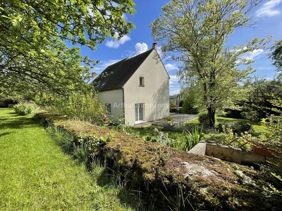 Maison à SOISY-SUR-SEINE