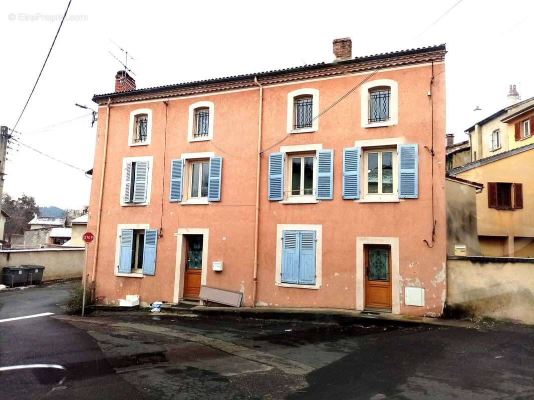 Appartement à COURPIERE