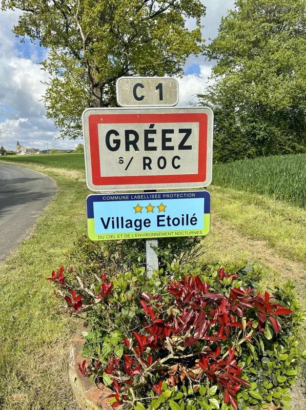 Maison à GREEZ-SUR-ROC