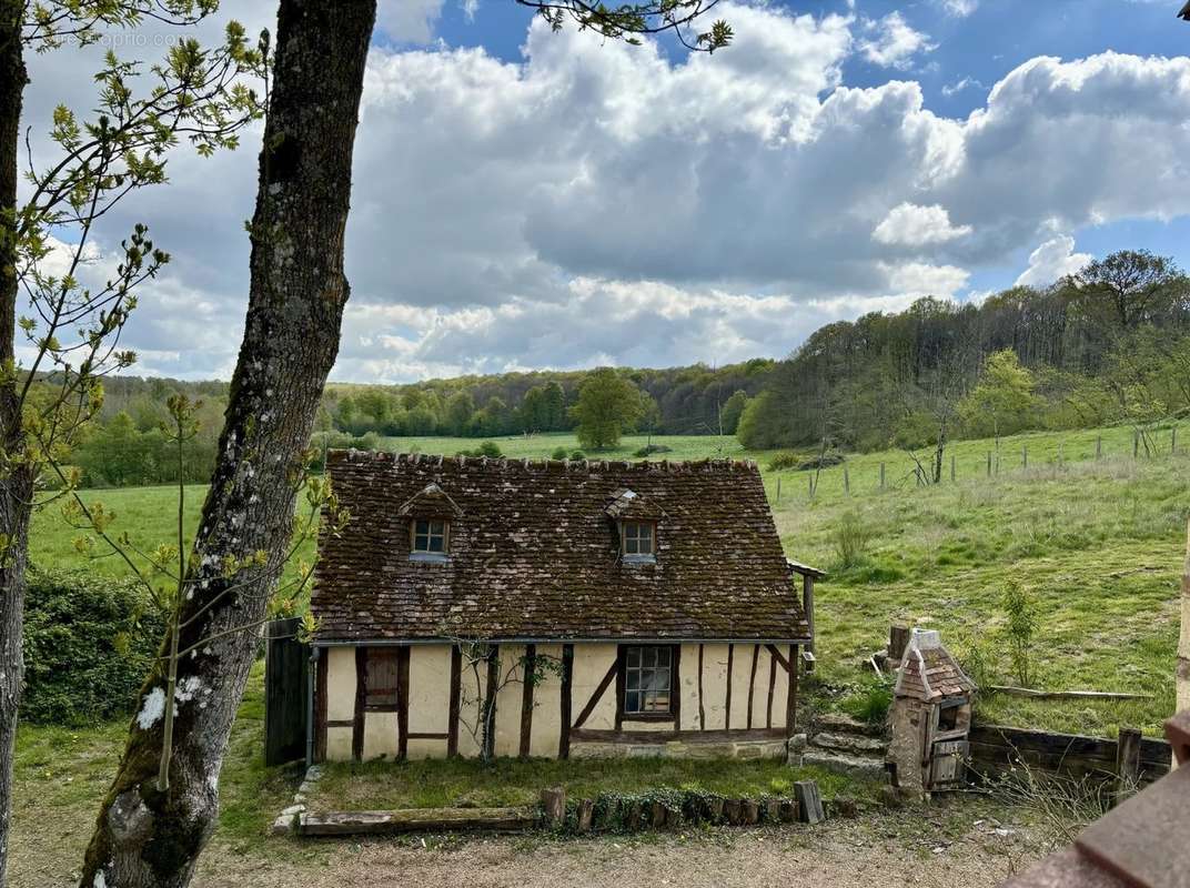 Maison à GREEZ-SUR-ROC