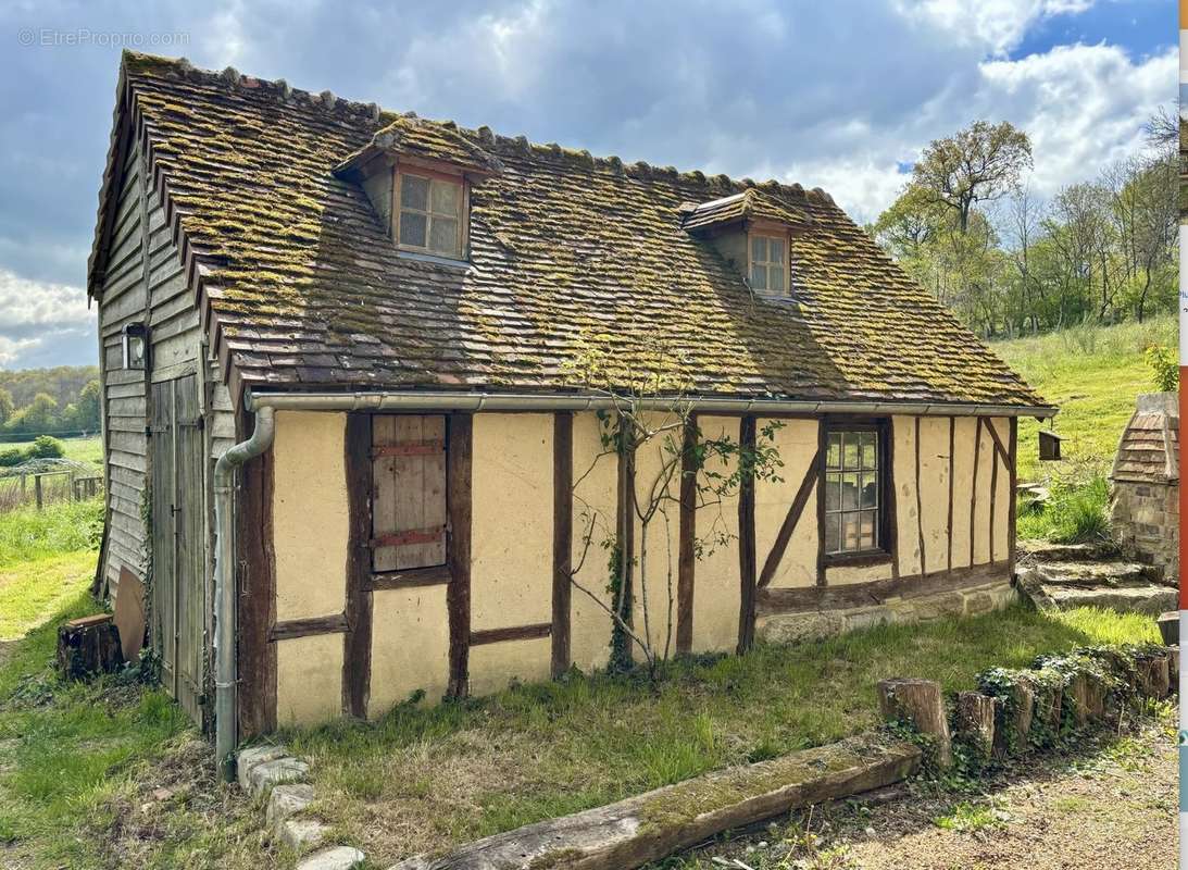 Maison à GREEZ-SUR-ROC