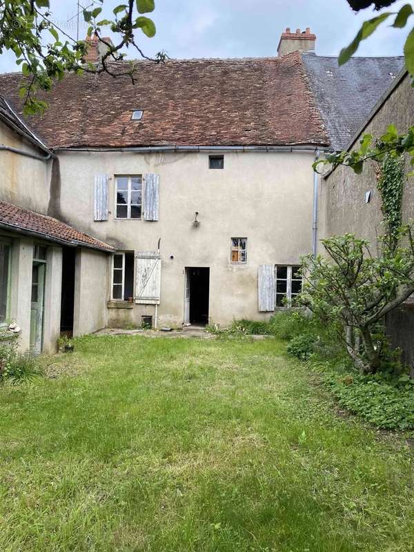 Appartement à SAINT-BENOIT-DU-SAULT