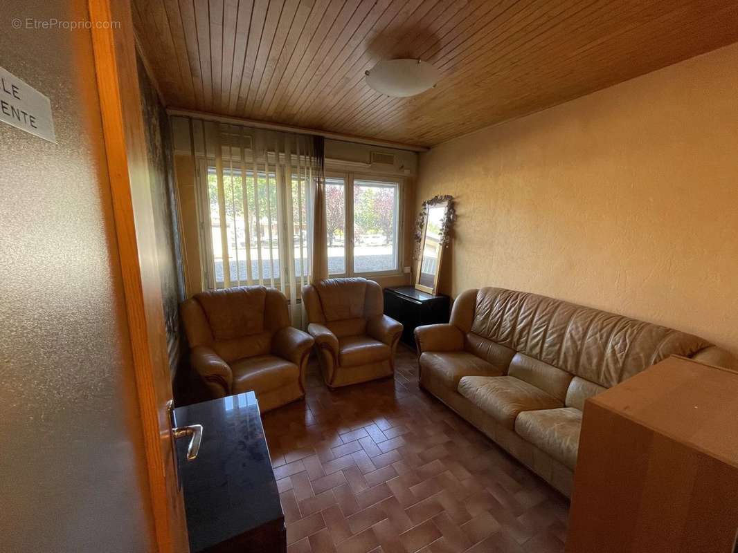 Appartement à LARAGNE-MONTEGLIN