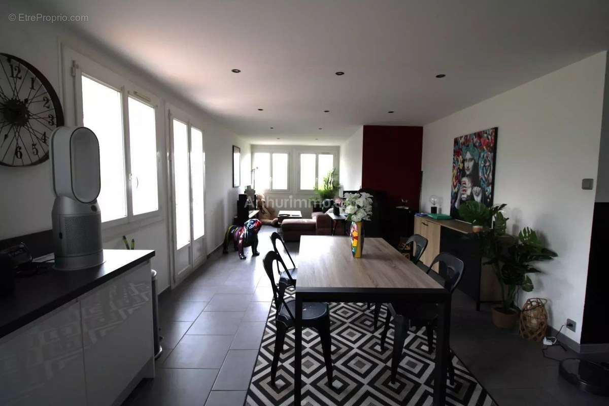 Appartement à AUBAGNE