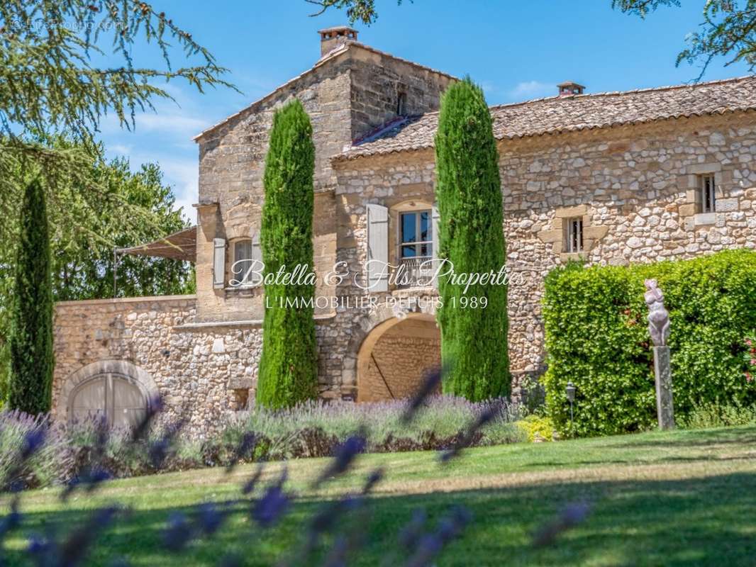 Maison à UZES