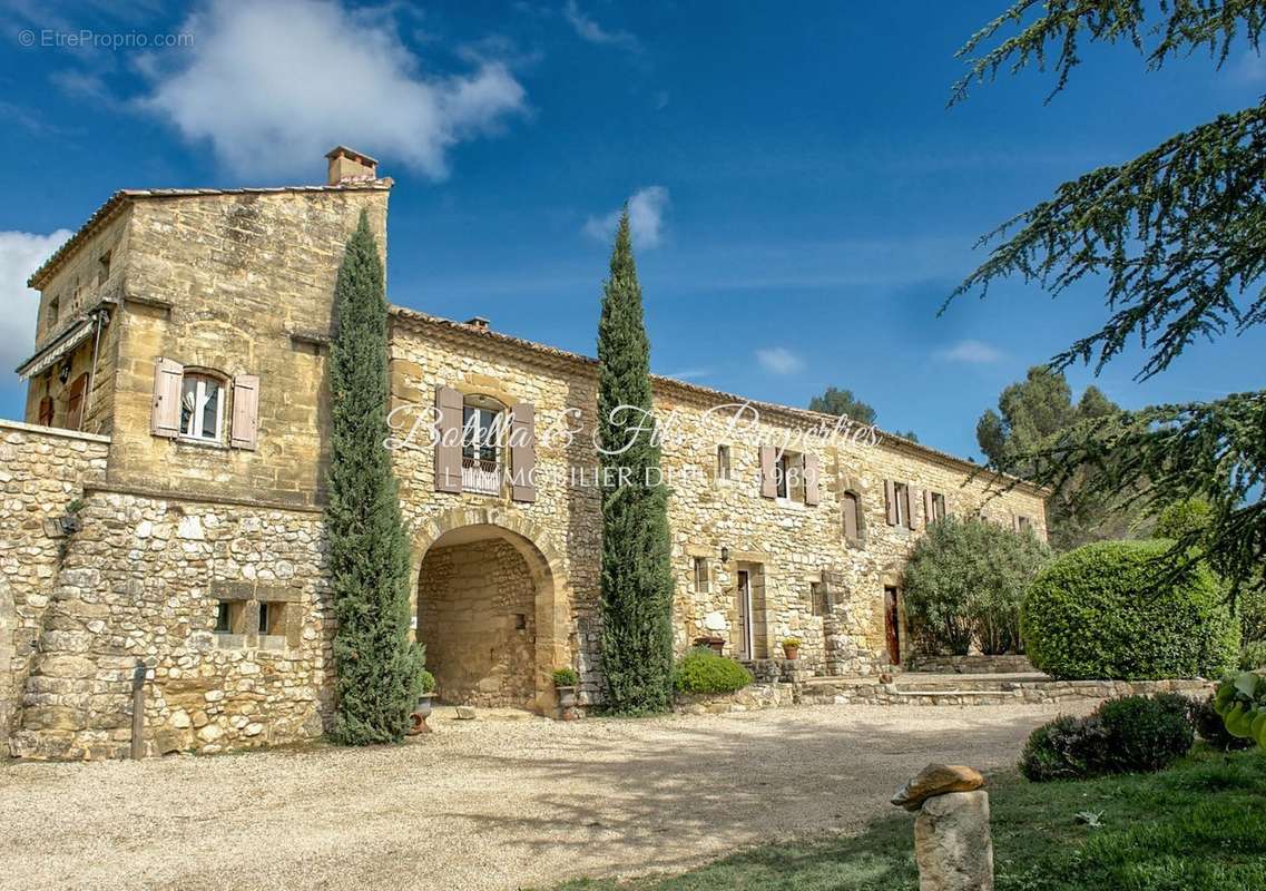 Maison à UZES