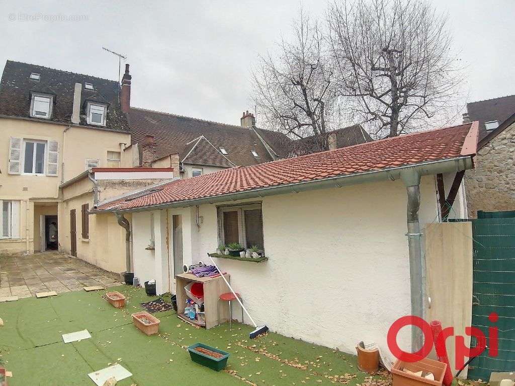 Appartement à SAINT-AMAND-MONTROND