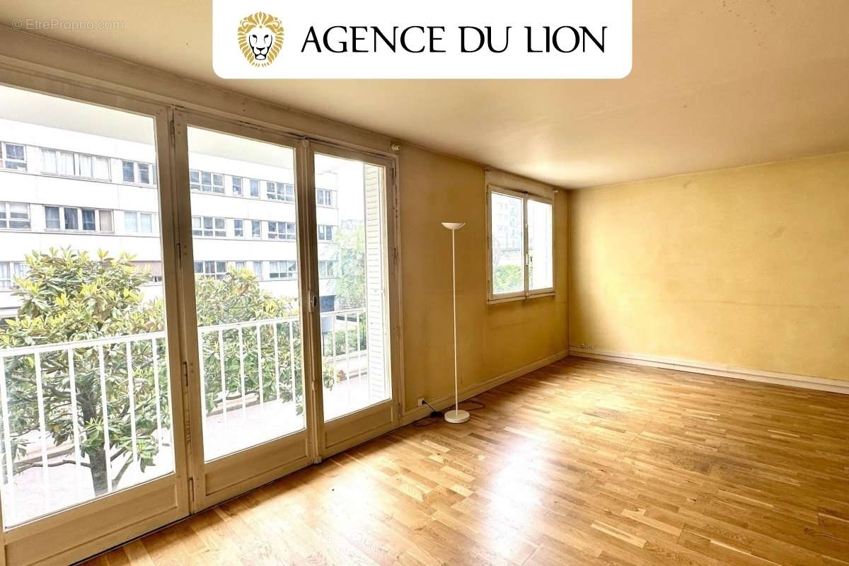 Appartement à PARIS-20E