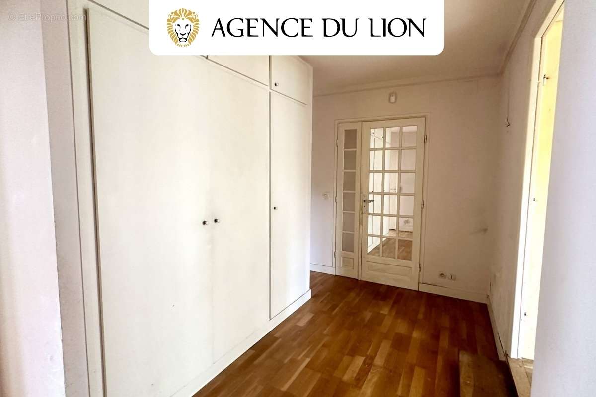 Appartement à PARIS-20E