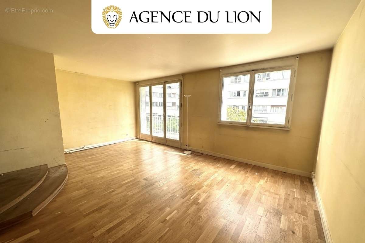 Appartement à PARIS-20E