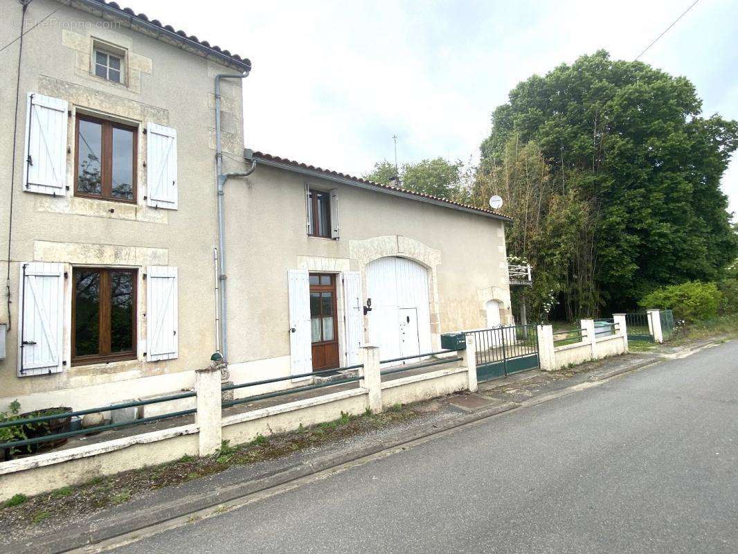 Maison à SAINT-SORNIN