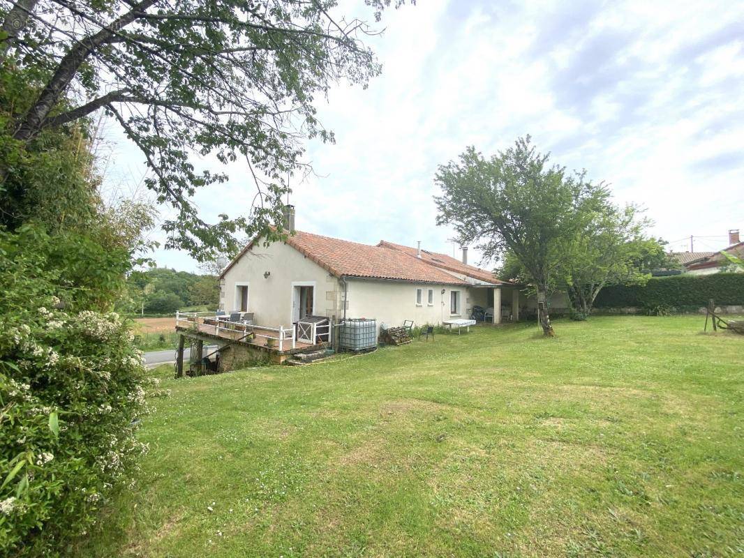 Maison à SAINT-SORNIN