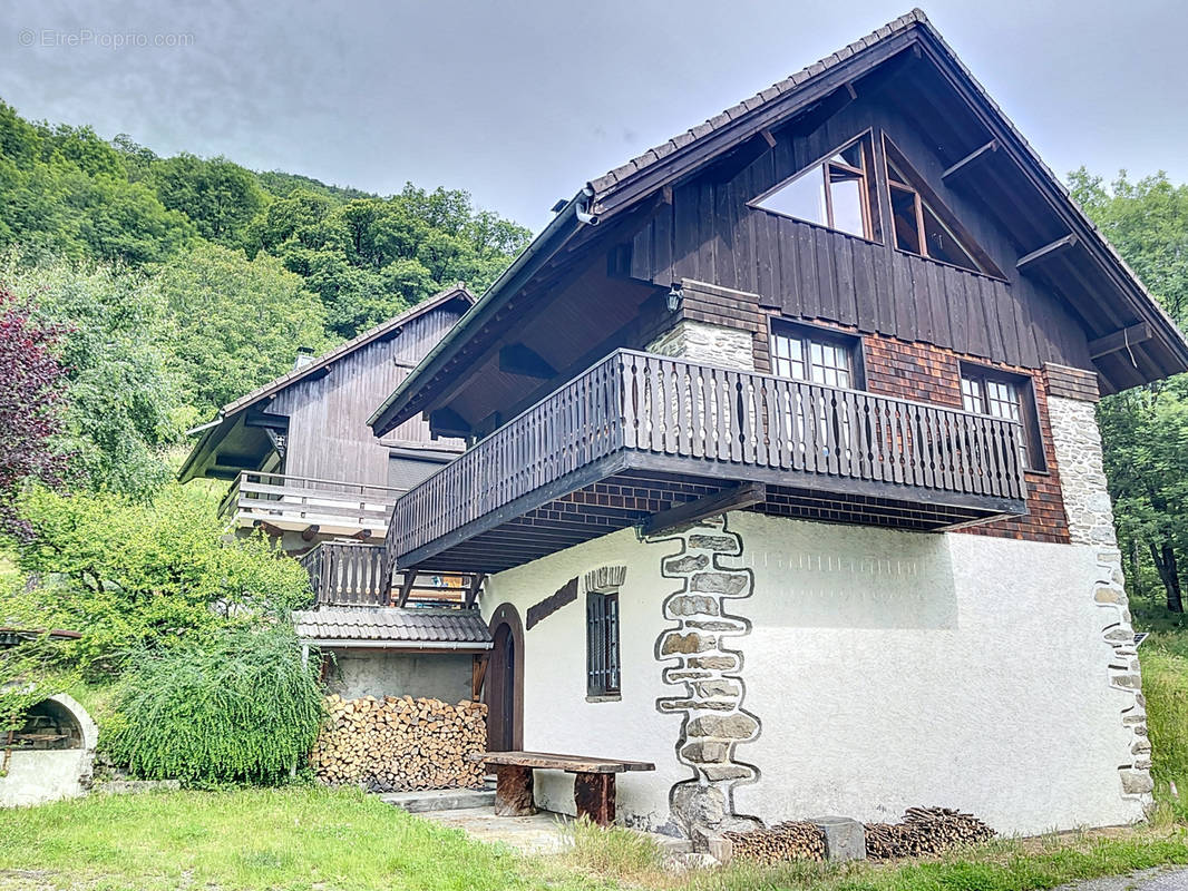 Maison à SAINT-REMY-DE-MAURIENNE