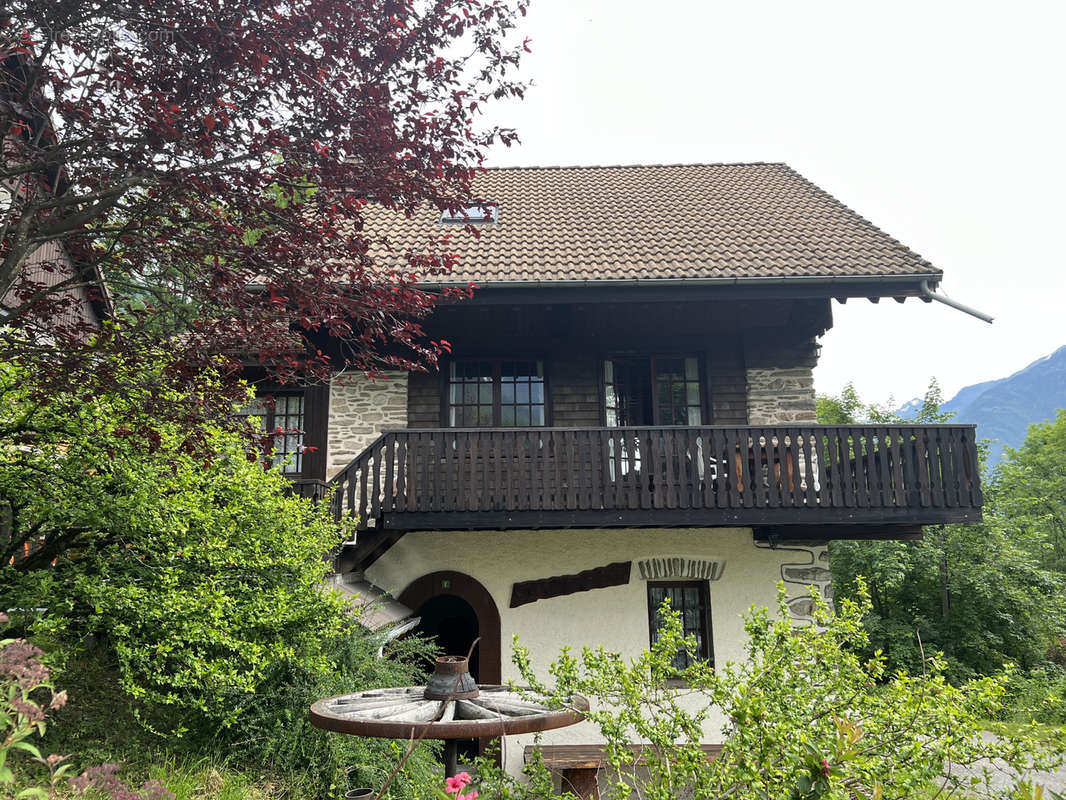 Maison à SAINT-REMY-DE-MAURIENNE