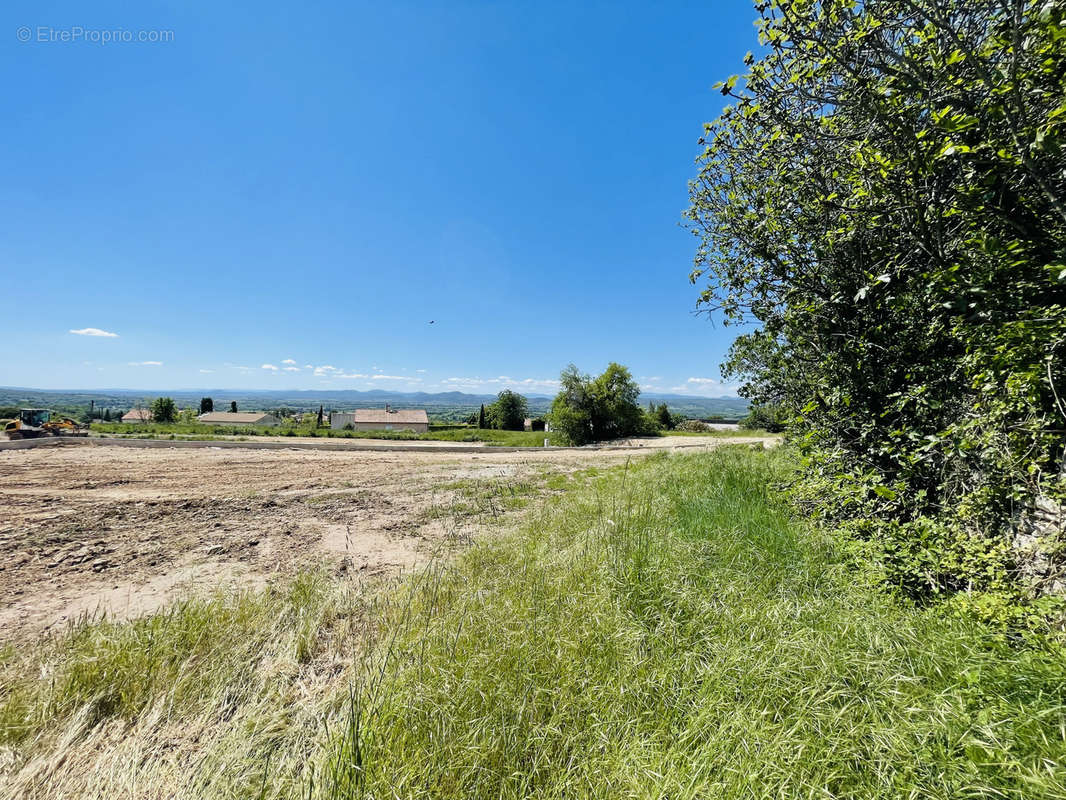 Terrain à BARJAC