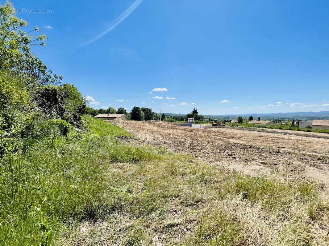 Terrain à BARJAC