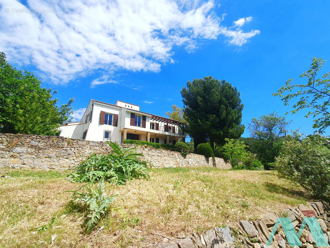 Maison à LE CASTELLET