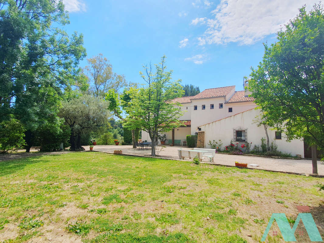 Maison à LE CASTELLET