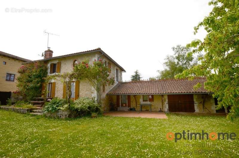 Maison à ROUMAZIERES-LOUBERT