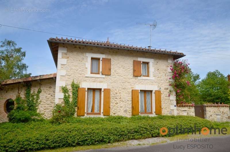 Maison à ROUMAZIERES-LOUBERT