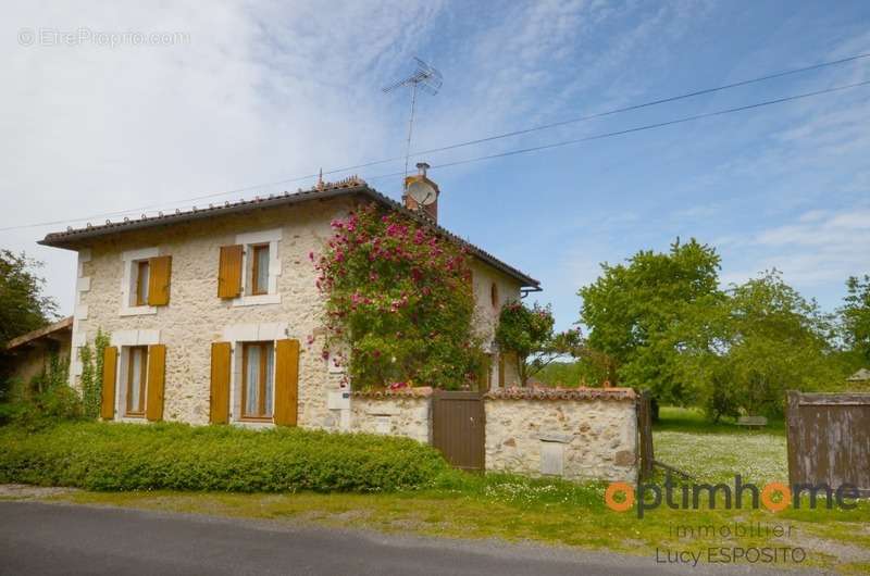 Maison à ROUMAZIERES-LOUBERT