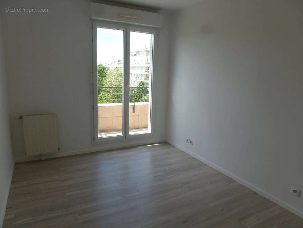 Appartement à MONTIGNY-LE-BRETONNEUX