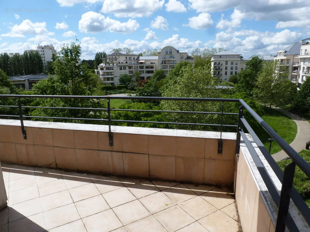 Appartement à MONTIGNY-LE-BRETONNEUX