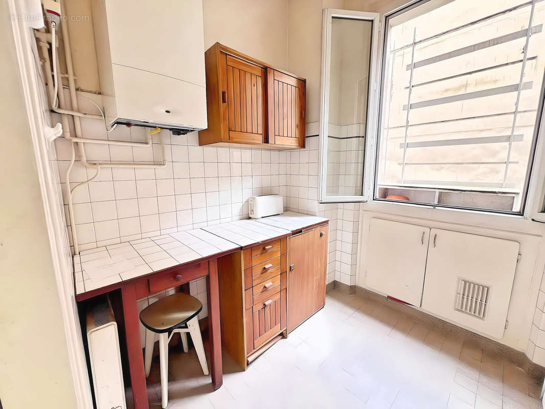 Appartement à PARIS-11E