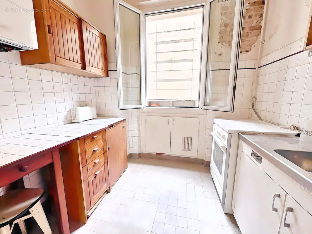 Appartement à PARIS-11E