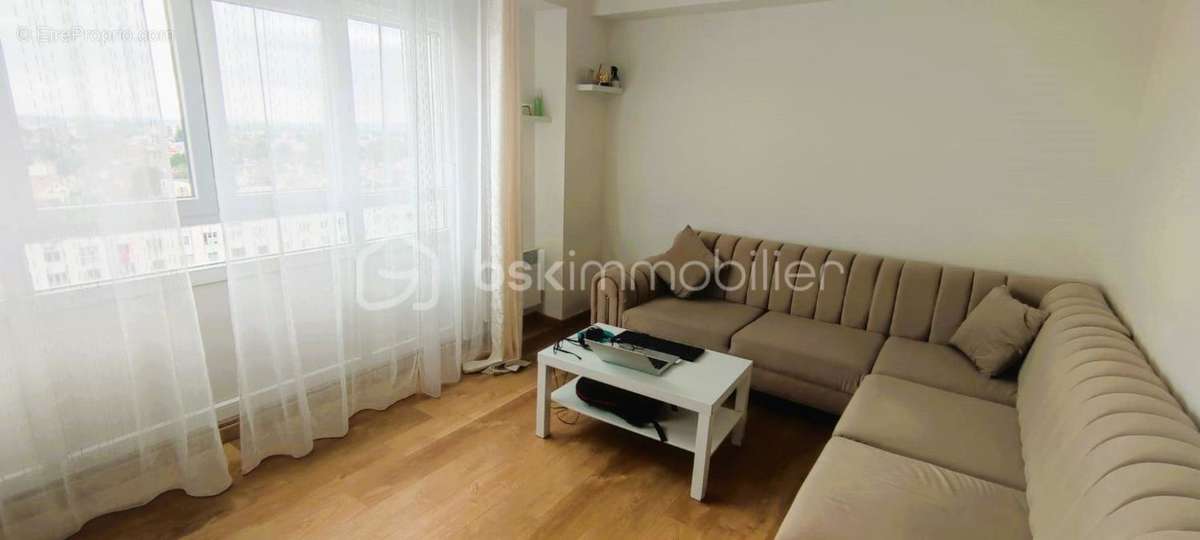 Appartement à CLICHY-SOUS-BOIS