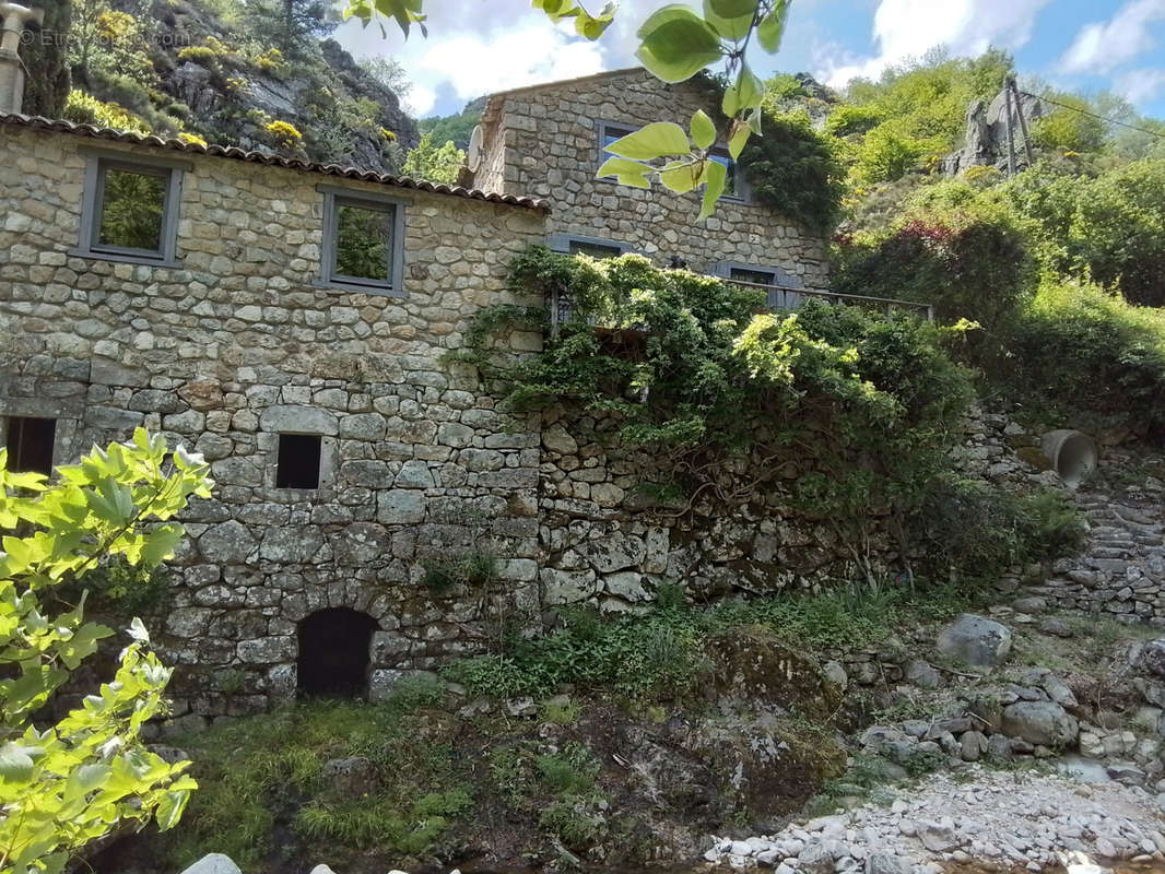 Maison à ANTRAIGUES-SUR-VOLANE