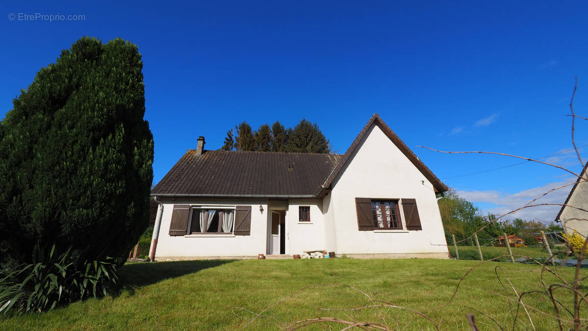 Maison à DOMART-EN-PONTHIEU