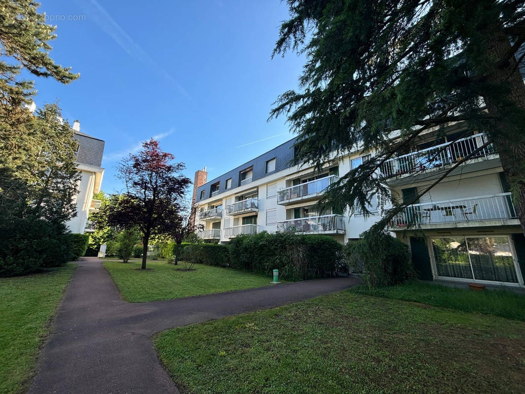 Appartement à GOUVIEUX