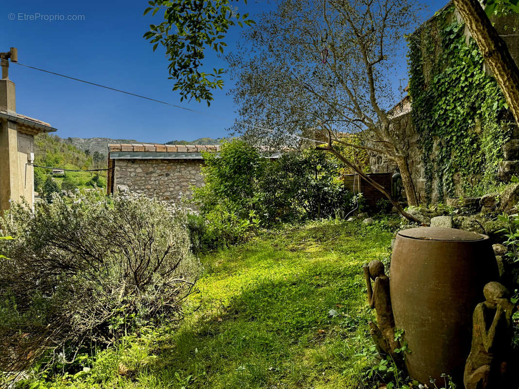 Maison à ANTRAIGUES-SUR-VOLANE