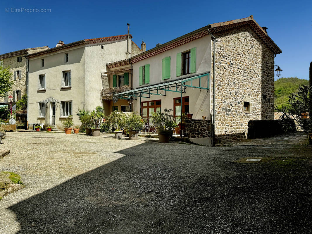 Maison à ANTRAIGUES-SUR-VOLANE