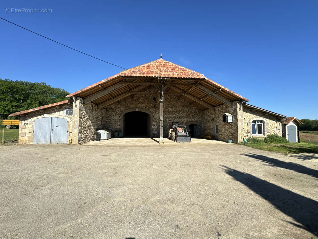 Maison à SAINT-SYLVESTRE-SUR-LOT