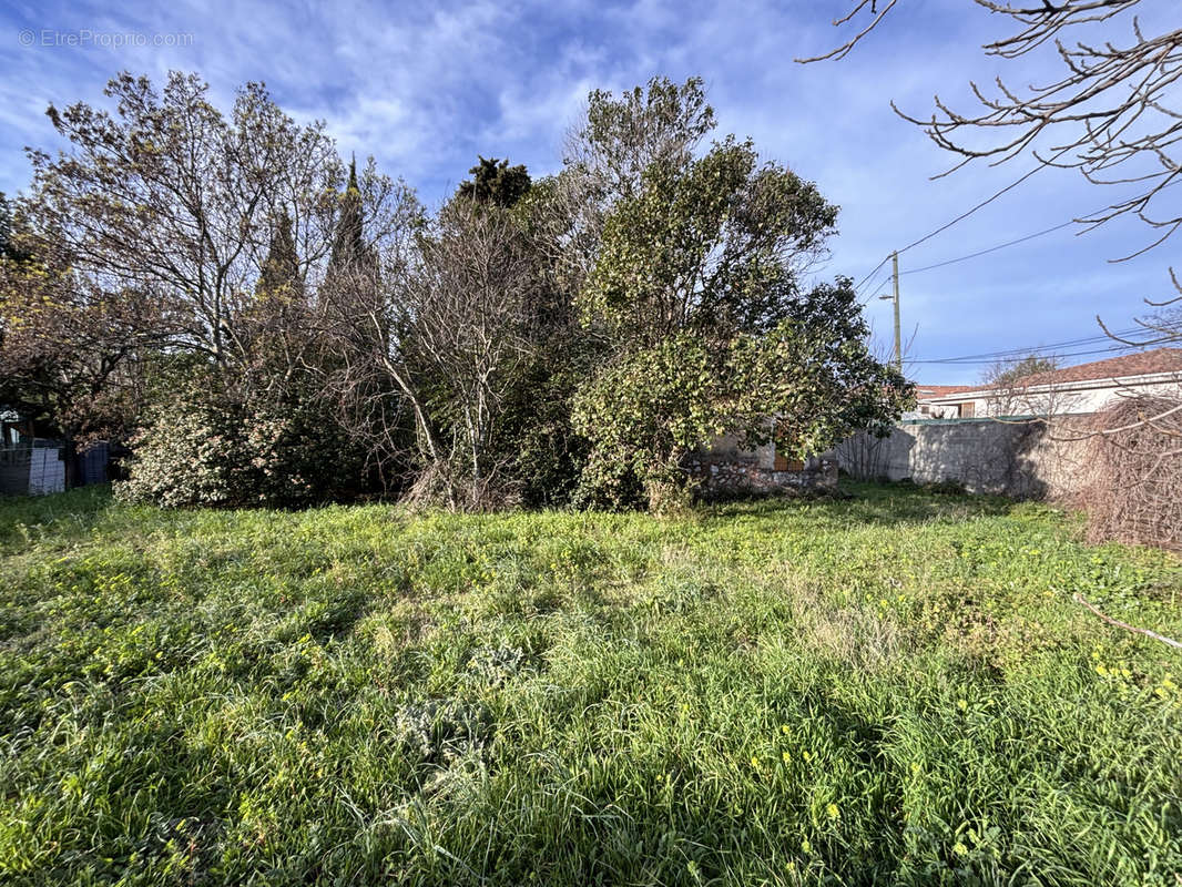 Terrain à MARSEILLE-13E