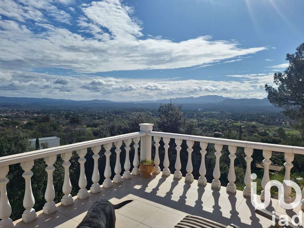 Photo 4 - Maison à SAINT-MAXIMIN-LA-SAINTE-BAUME