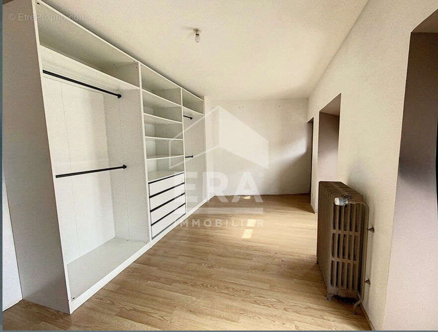 Appartement à TOURY