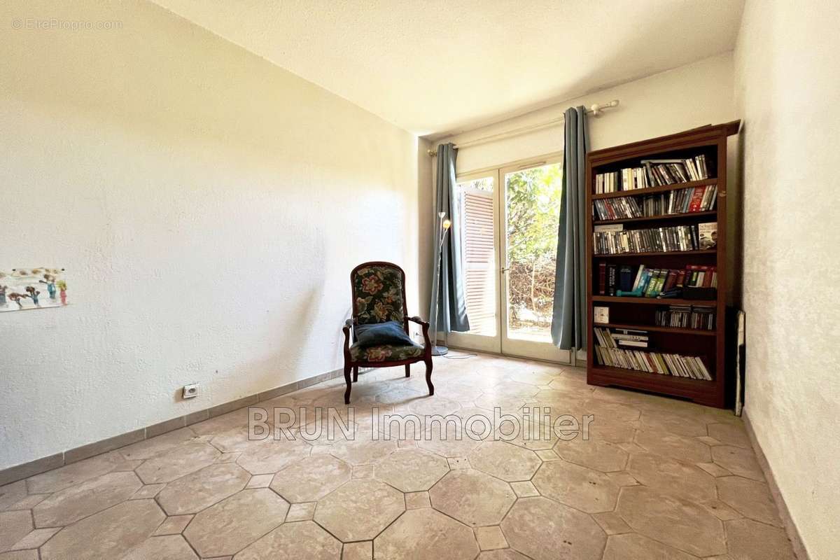 Appartement à VILLENEUVE-LOUBET