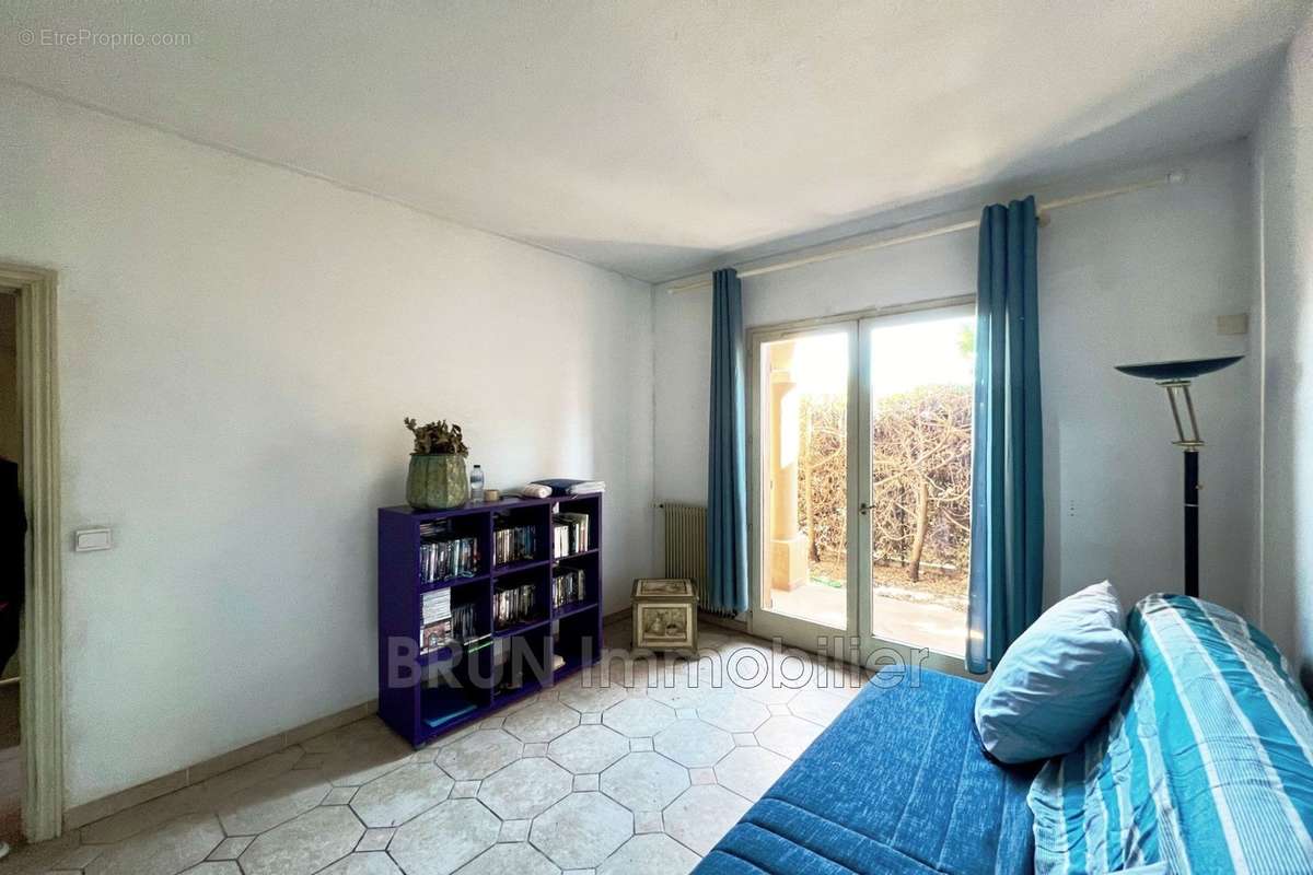 Appartement à VILLENEUVE-LOUBET