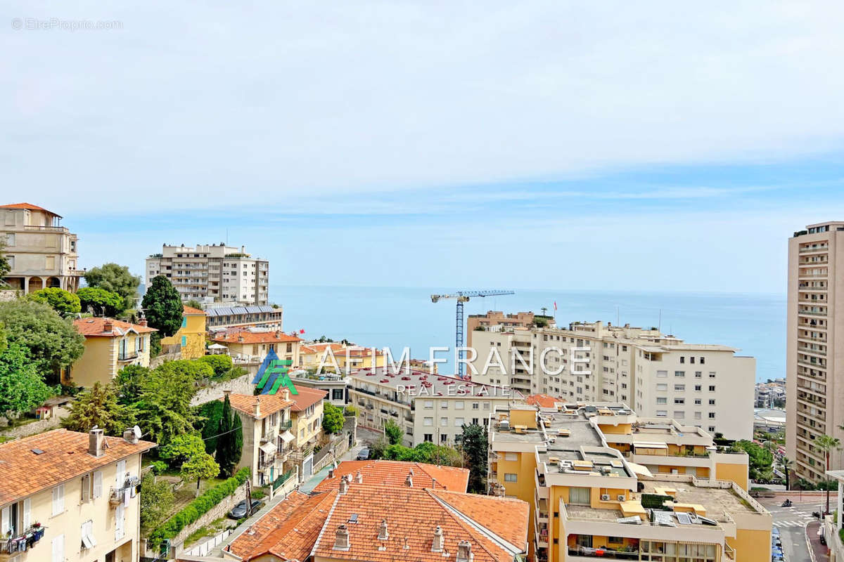 Appartement à BEAUSOLEIL