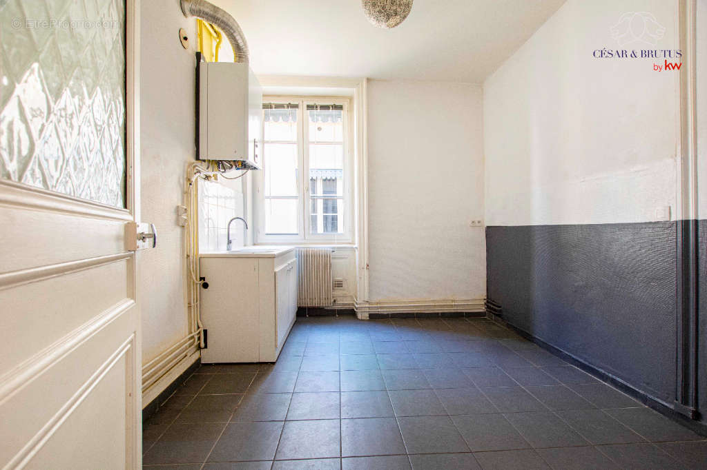 Appartement à LYON-1E