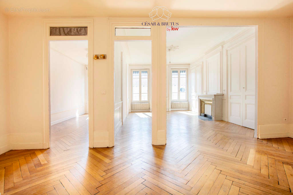 Appartement à LYON-1E