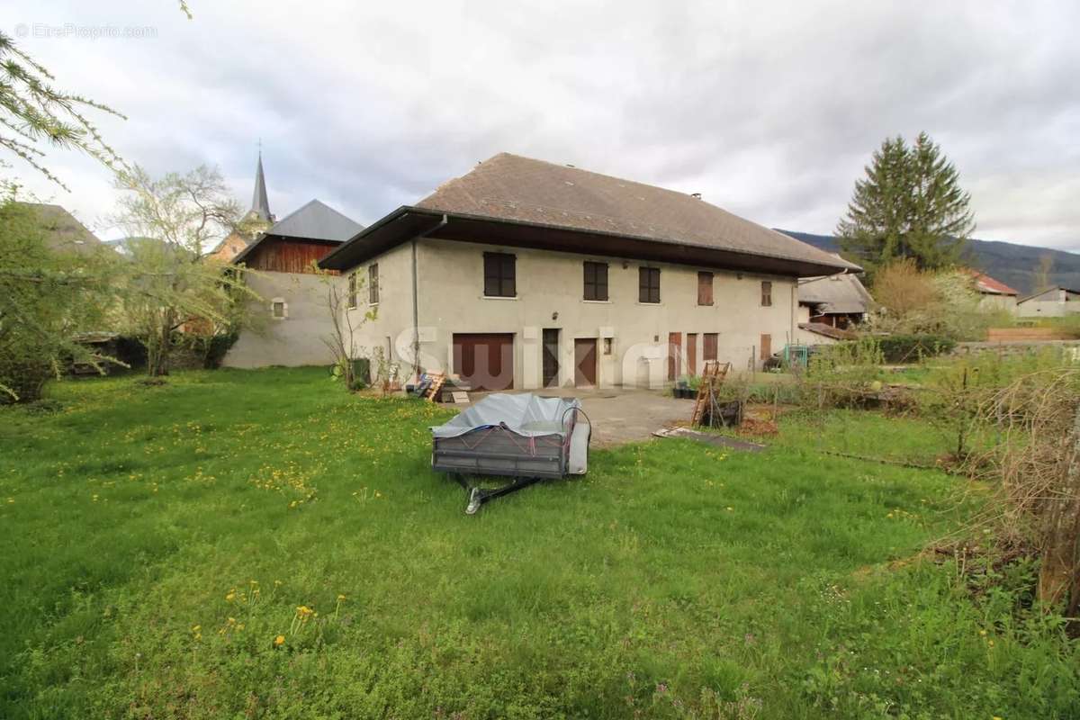 Maison à LESCHERAINES