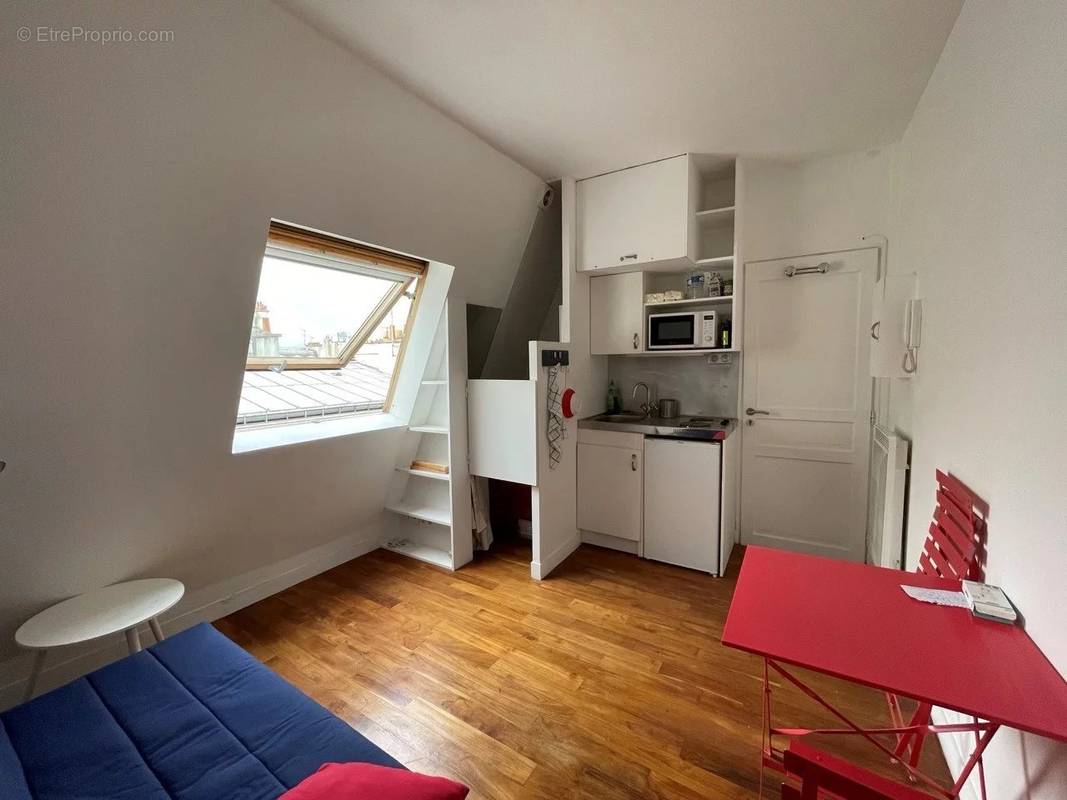 Appartement à PARIS-17E