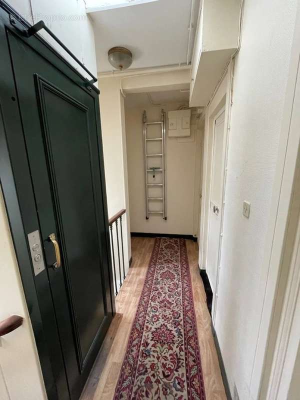 Appartement à PARIS-17E