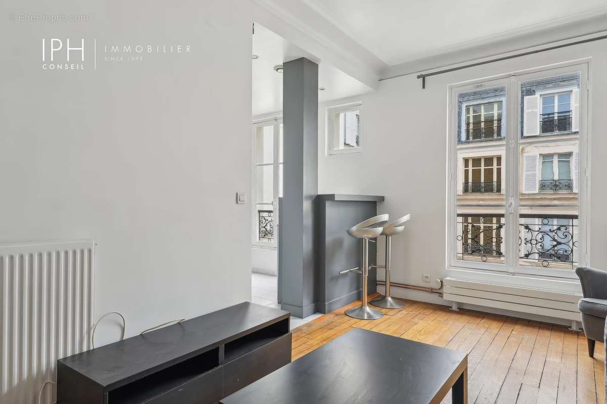 Appartement à PARIS-17E