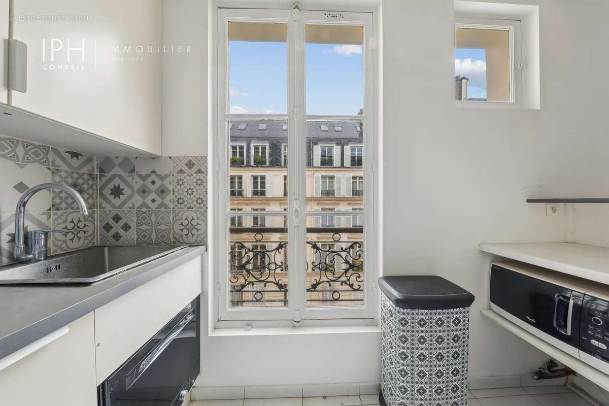 Appartement à PARIS-17E