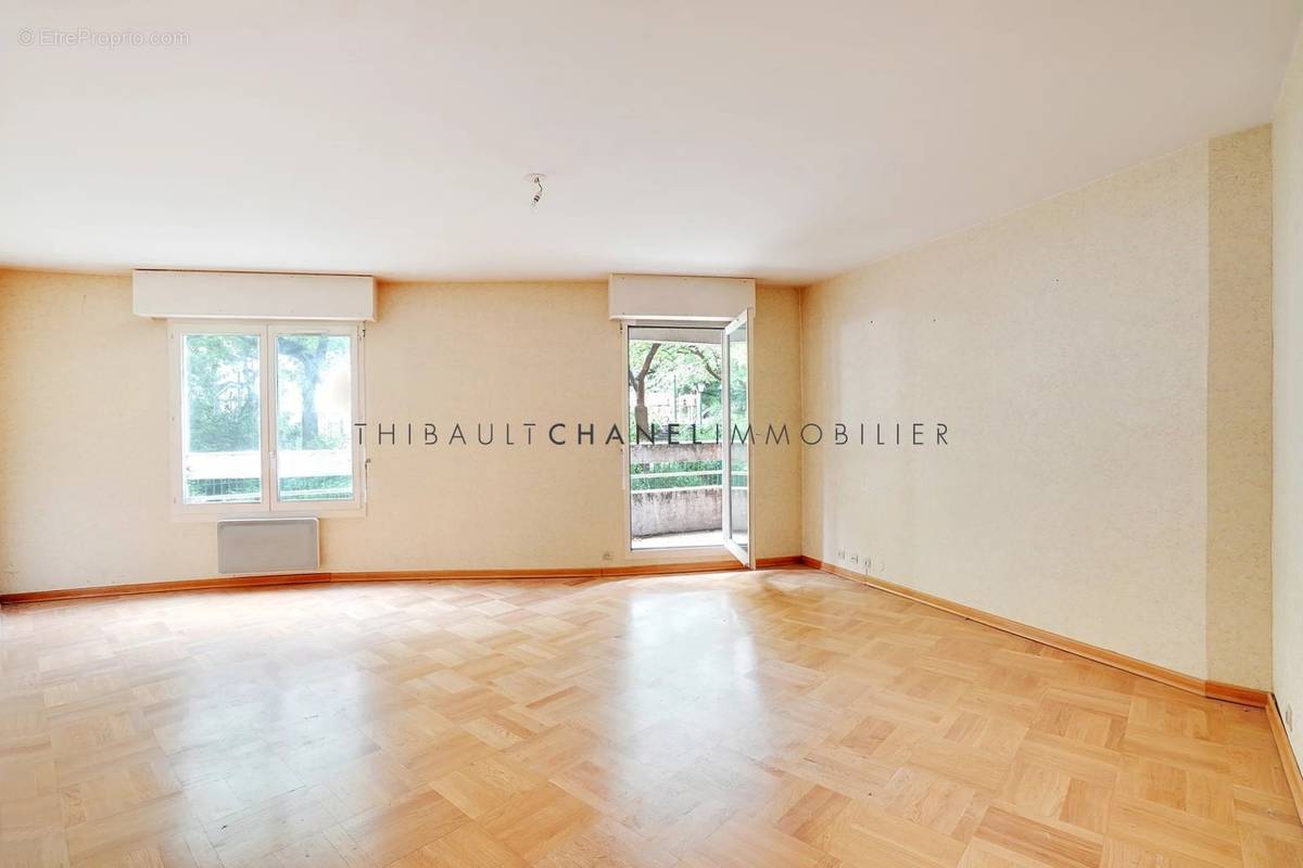 Appartement à PARIS-20E